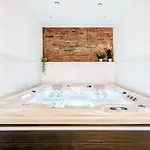 Des Carmes Apartment