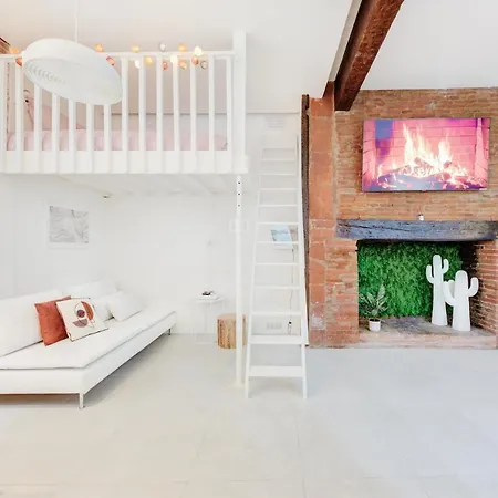 Des Carmes Apartment